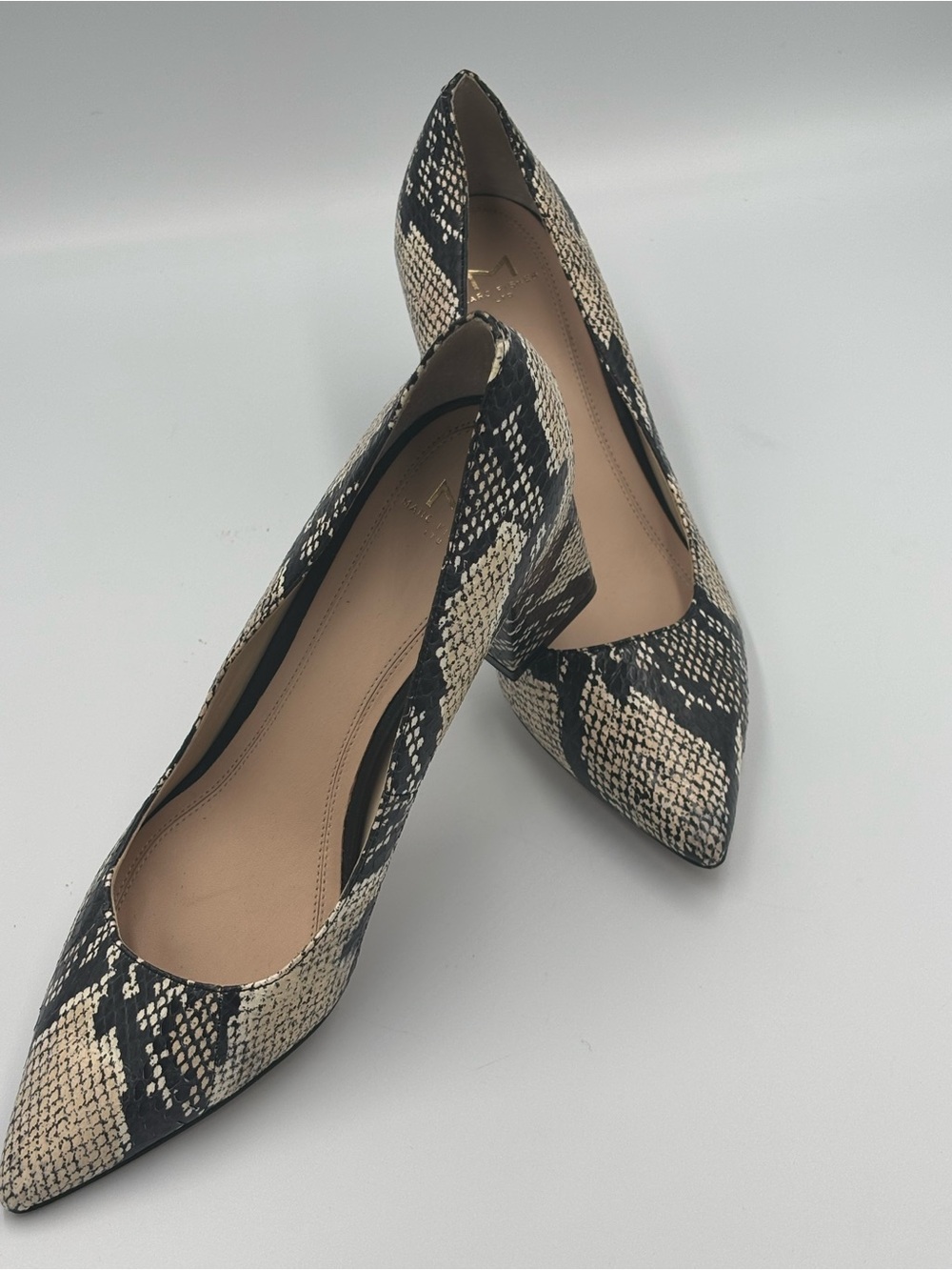 Marc Fisher LTD Snake Print Pointed Toe Block Heel Pumps Women’s Size 7M
